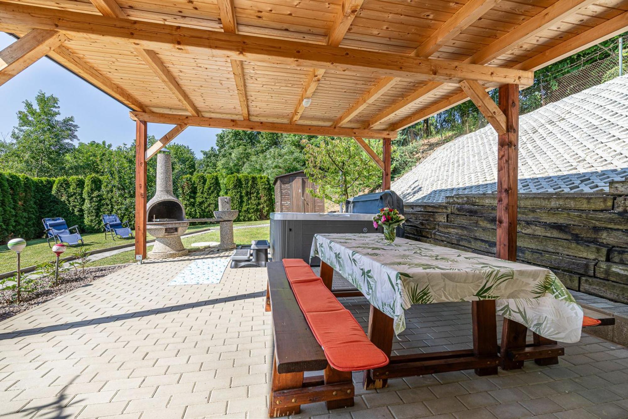 Ladybug House With Whirlpool - Happy Rentals Fokovci Zewnętrze zdjęcie